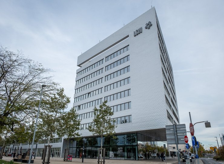 Der Nordkopf-Tower: Heimat der Stadtwerke Wolfsburg und der LSW.